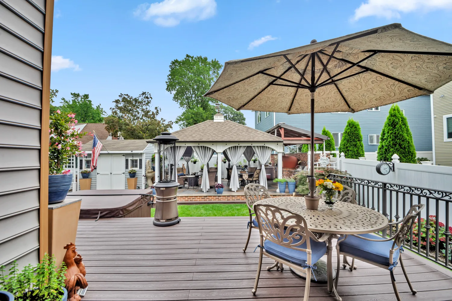 $1,495,000 | 909 Jewett Avenue | Westerleigh