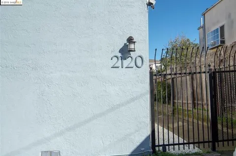 $895,000 | 2120 East 22nd Street, Oakland, CA 94606