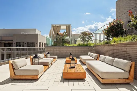 $1,395,000 | 180 Front Street, Unit 12C | DUMBO