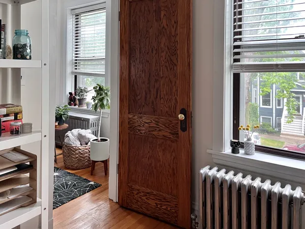 $1,200,000 | 2020 West Waveland Avenue, Chicago, IL 60618