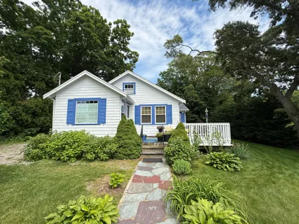$775,000 | 5 Hamlin Avenue, Falmouth, MA 02540