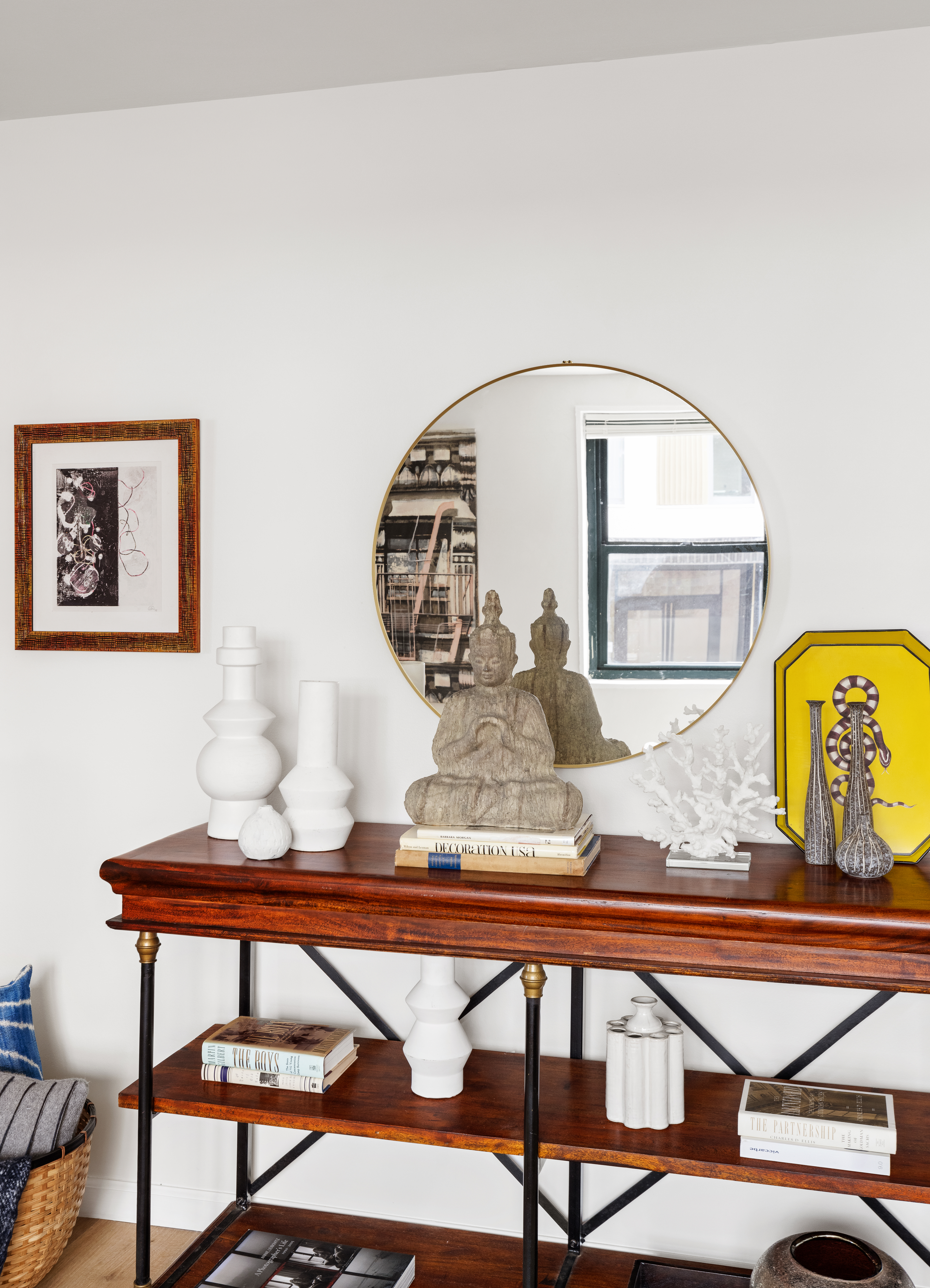 141 Barrow Street, Unit 1B Manhattan, NY 10014 - Photo 8 of 10 a view of a livingroom with furniture