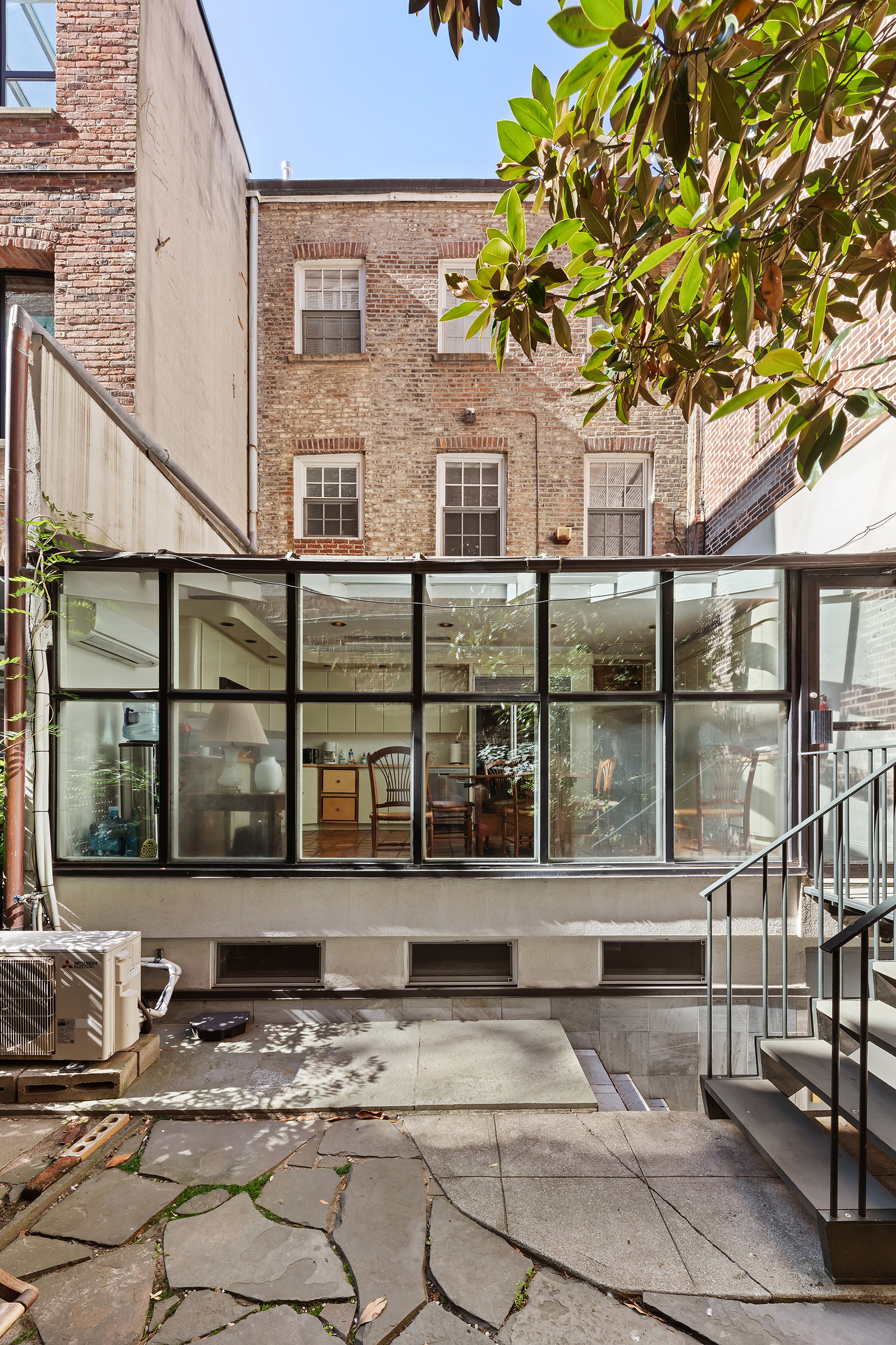 739 Washington Street Manhattan, NY 10014 - Photo 9 of 17