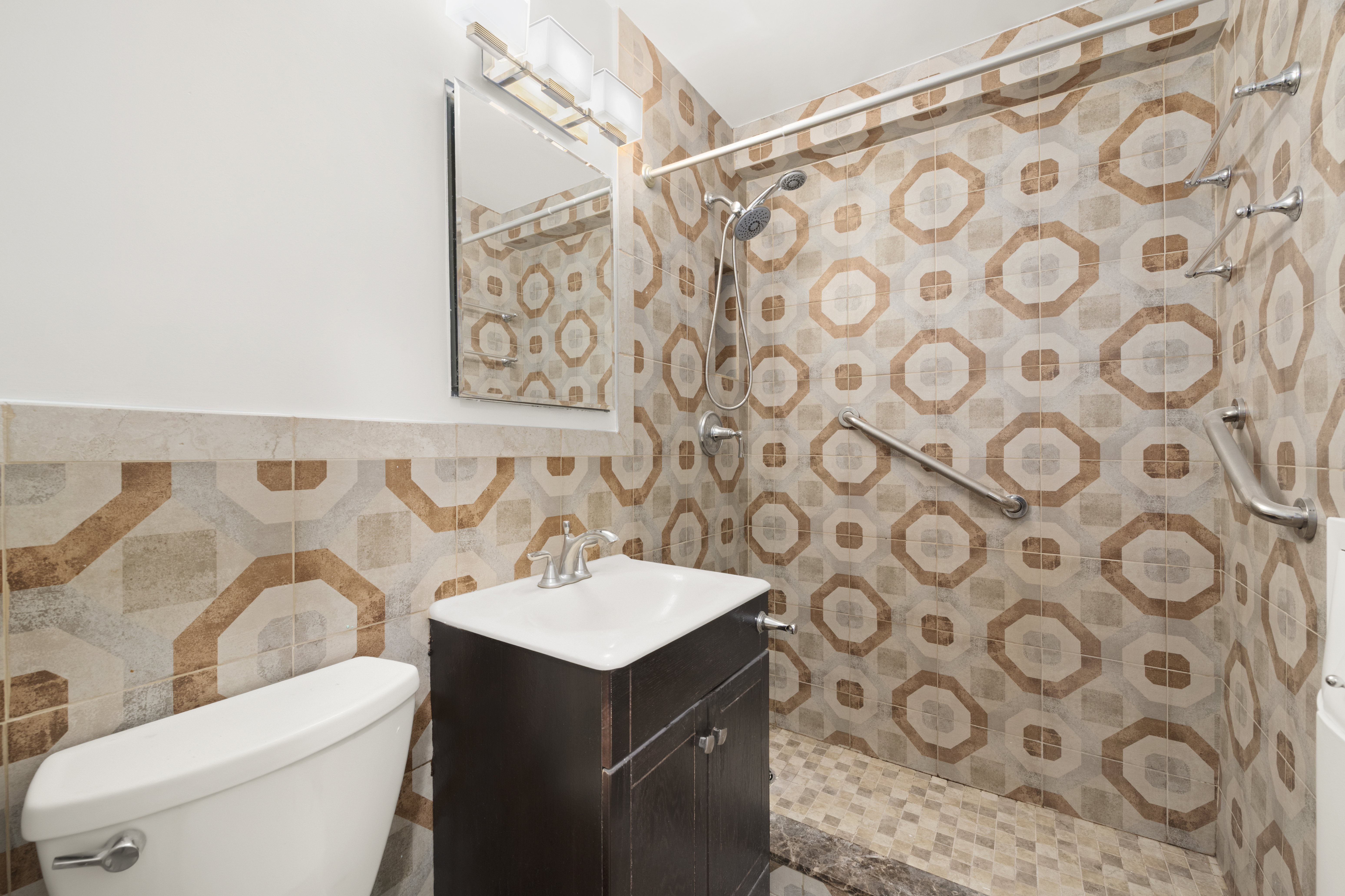 165 West 66th Street, Unit 6W New York, NY 10023 - Photo 11 of 14