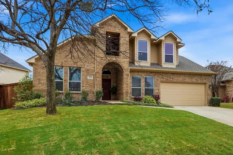 $700,000 | 8321 Marsh Street, Lantana, TX 76226