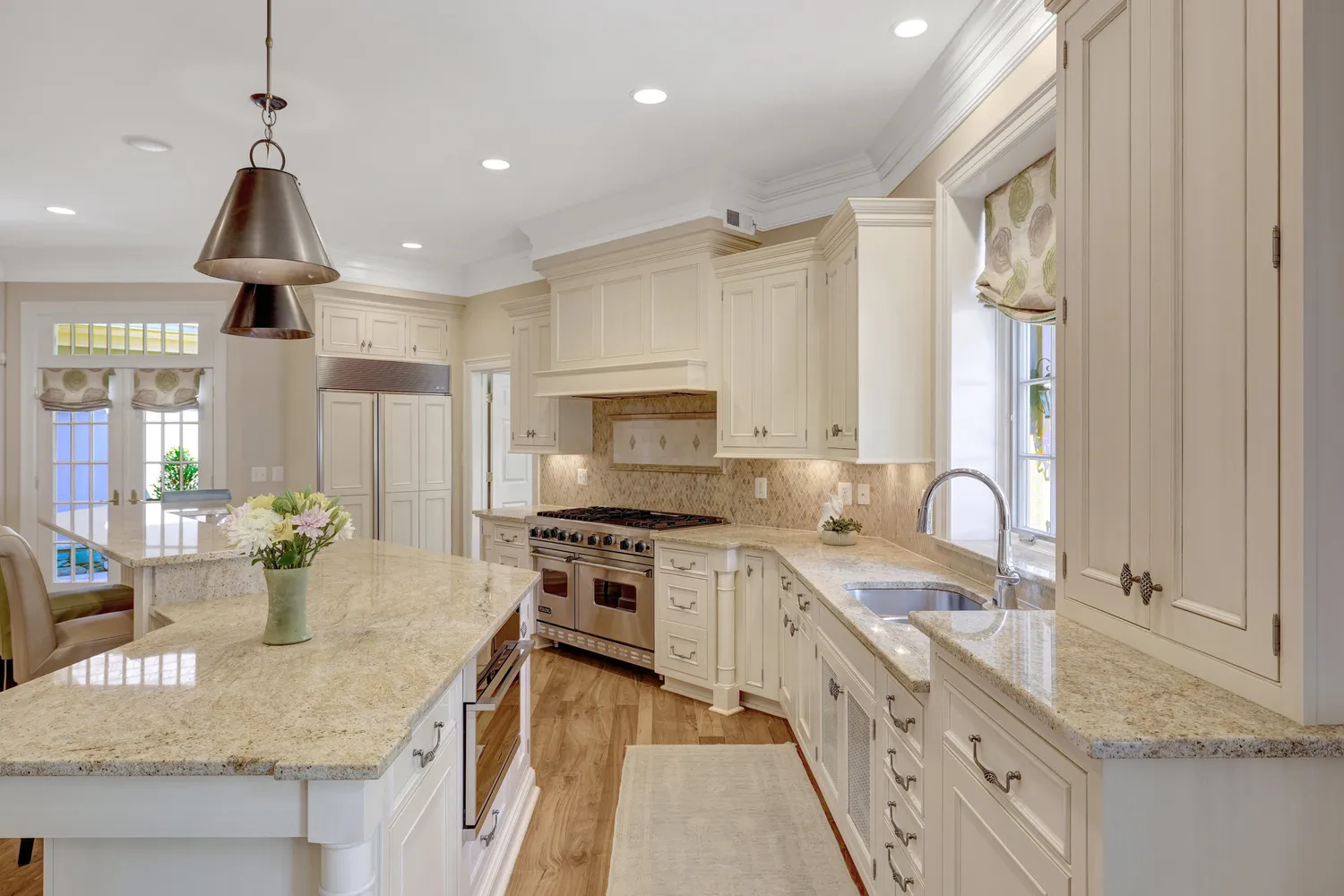 a view of entryway and workspace