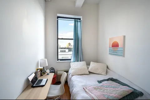 $5,000 | 44 Berry Street, Unit 3F | Williamsburg