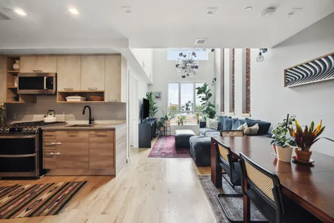 $1,695,000 | 55 Maspeth Avenue, Unit 5R | East Williamsburg