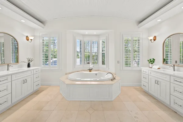 $2,300,000 | 1403 West Watrous Avenue, Tampa, FL 33606