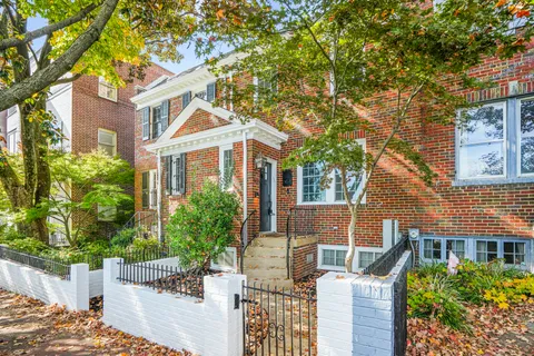 $2,100,000 | 1920 35th Street Northwest, Washington, DC 20007