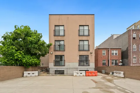 $625,000 | 732 Lamont Street Northwest, Unit 203, Washington, DC 20010