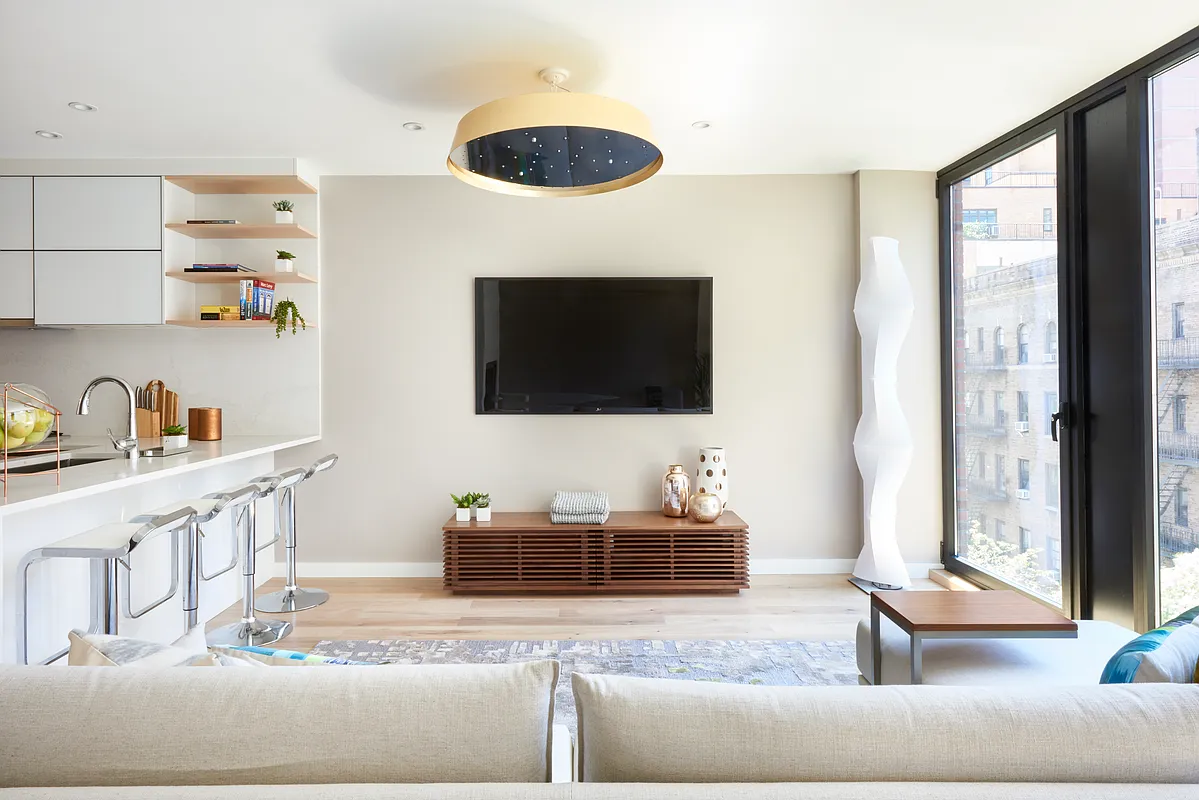 323 East 52nd Street, Unit PH Manhattan, NY 10022 - Photo 3 of 15