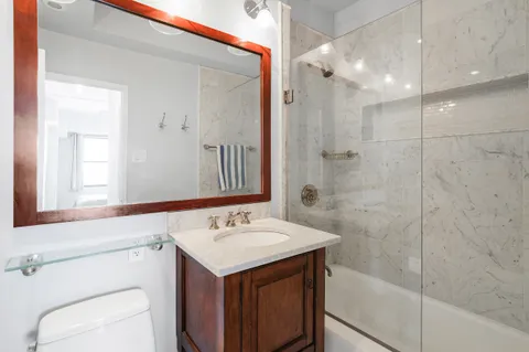 $850,000 | 201 East 21st Street, Unit 20G | Gramercy