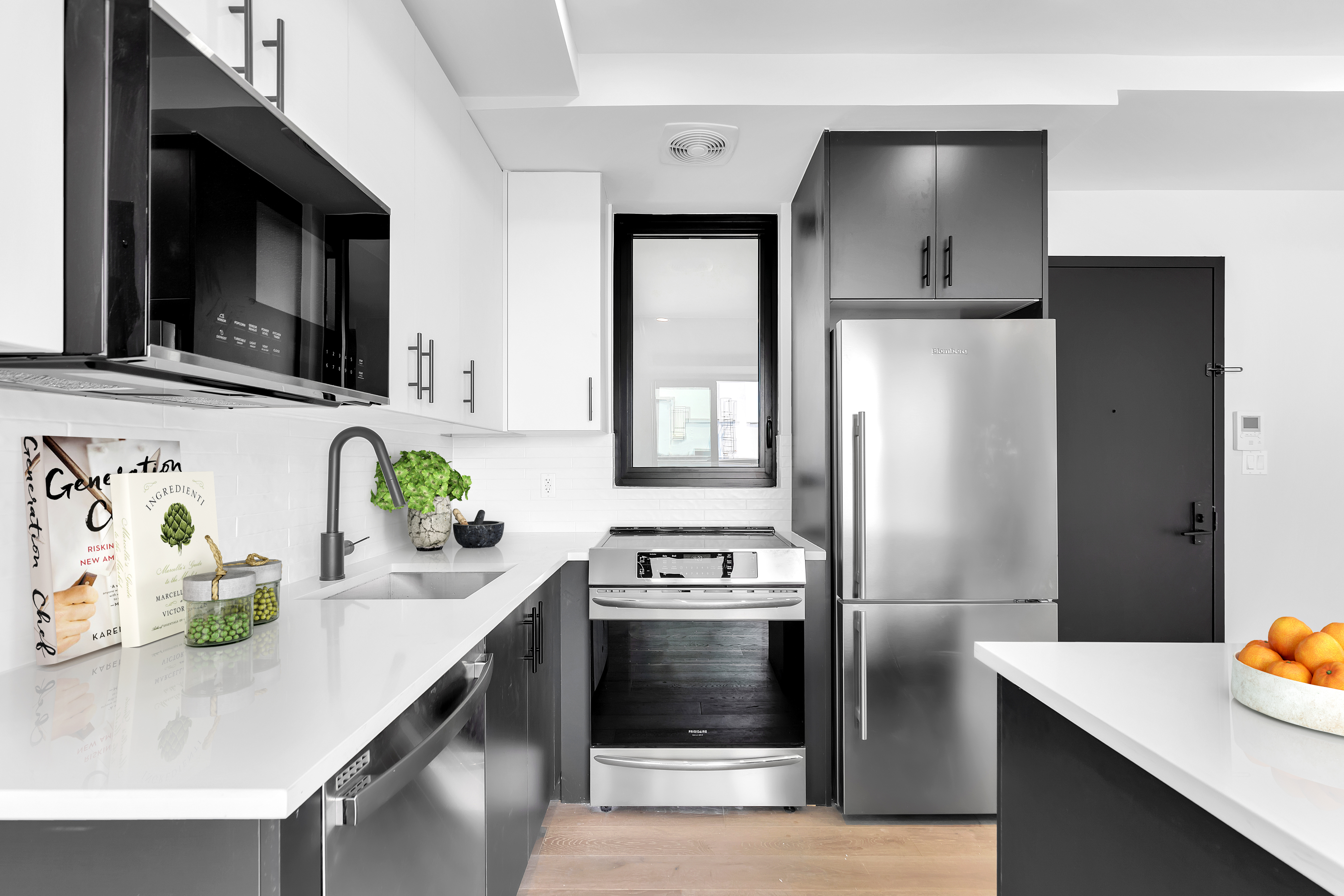 511 Evergreen Avenue, Unit 5B Brooklyn, NY 11221 - Photo 4 of 10