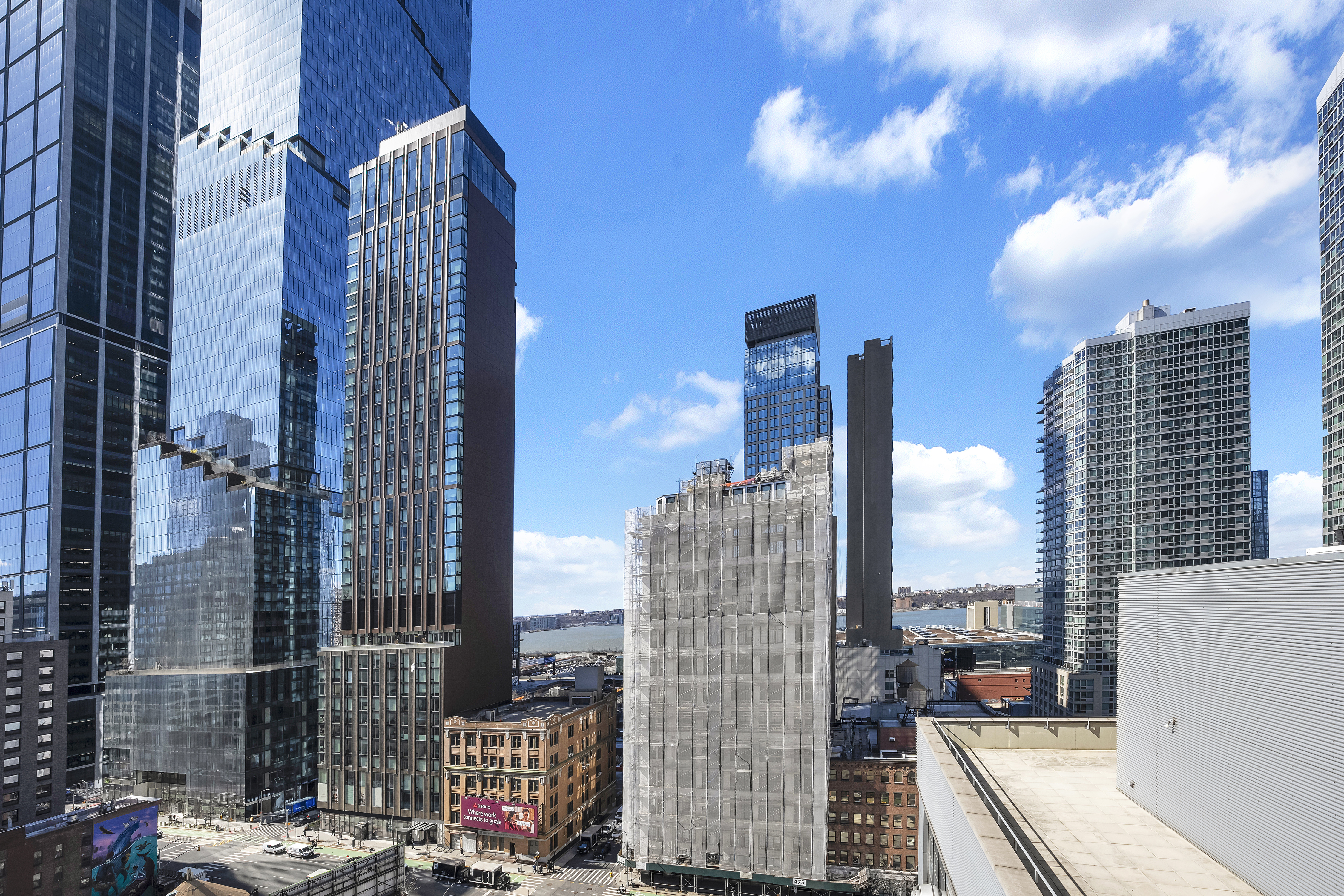 448 West 37th Street, Unit 11G/12G Manhattan, NY 10018 - Photo 16 of 17 a city view