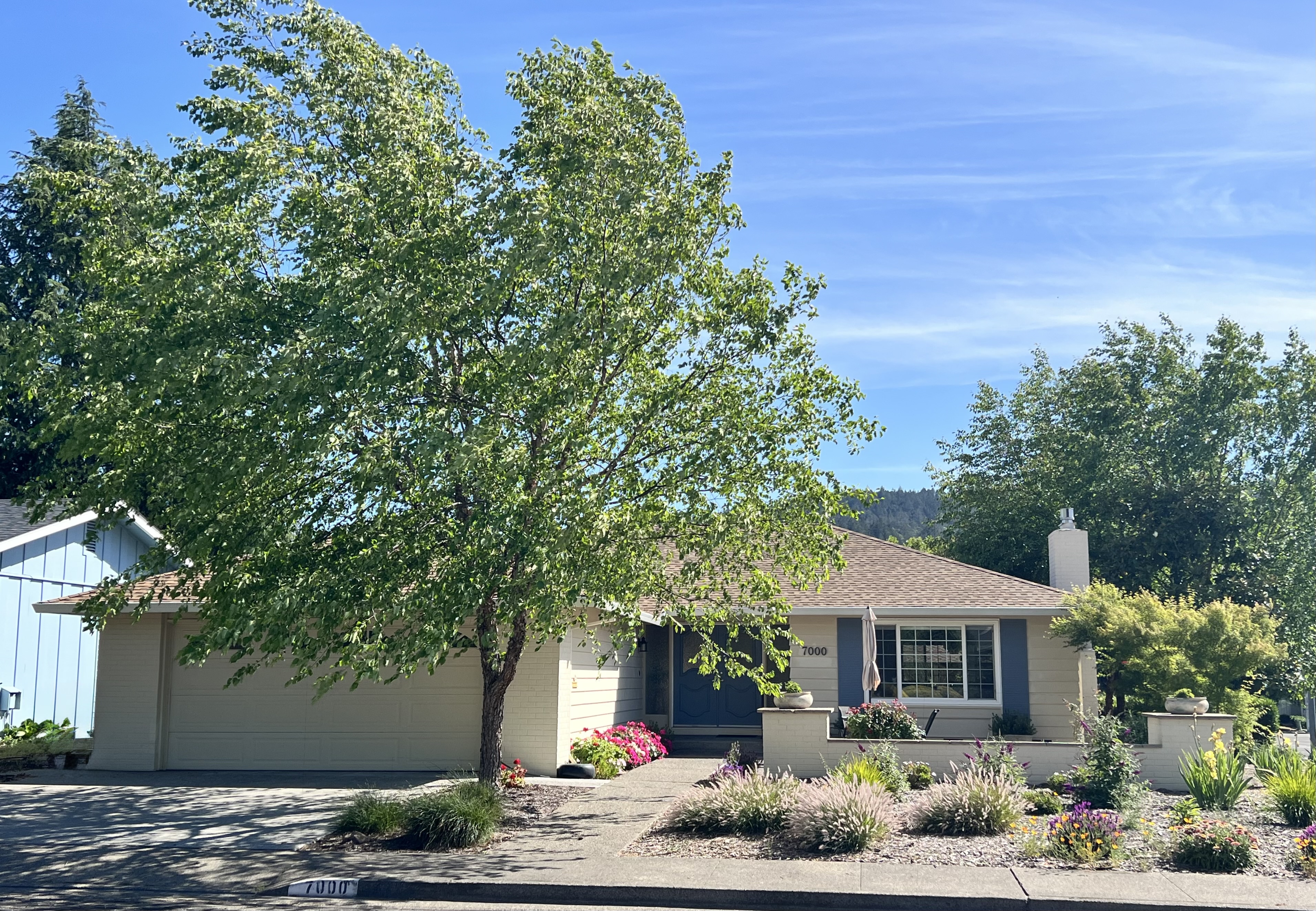 7000 Oak Leaf Drive Santa Rosa, CA 95409 - Photo 2 of 5
