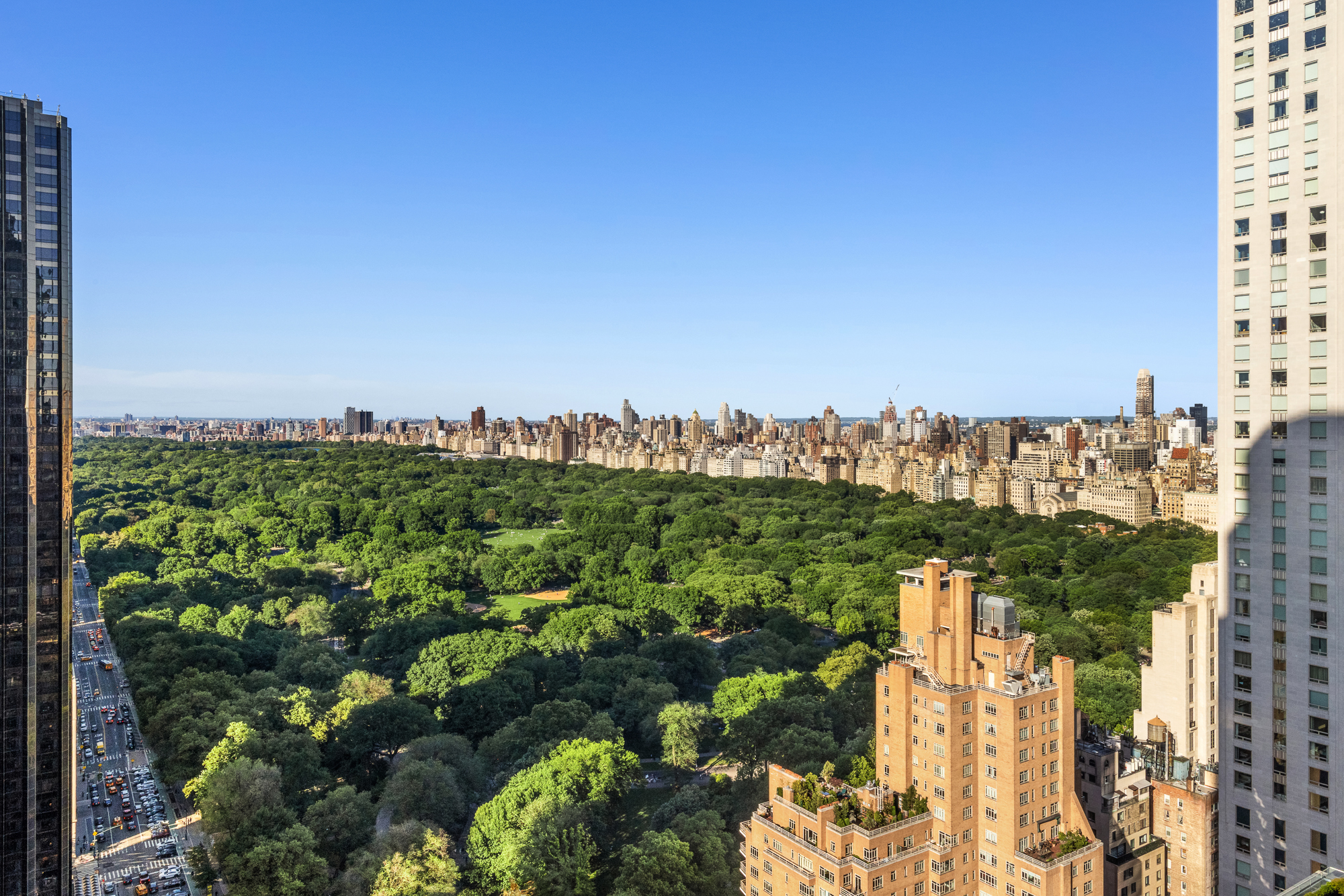 301 West 57th Street, Unit 36C Manhattan, NY 10019 - Photo 24 of 27 a view of a city