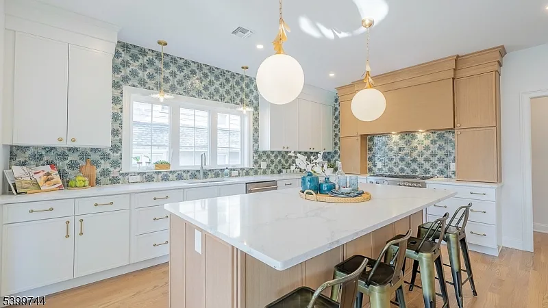 6 Berkeley Road Millburn, NJ 07041 - Photo 12 of 49