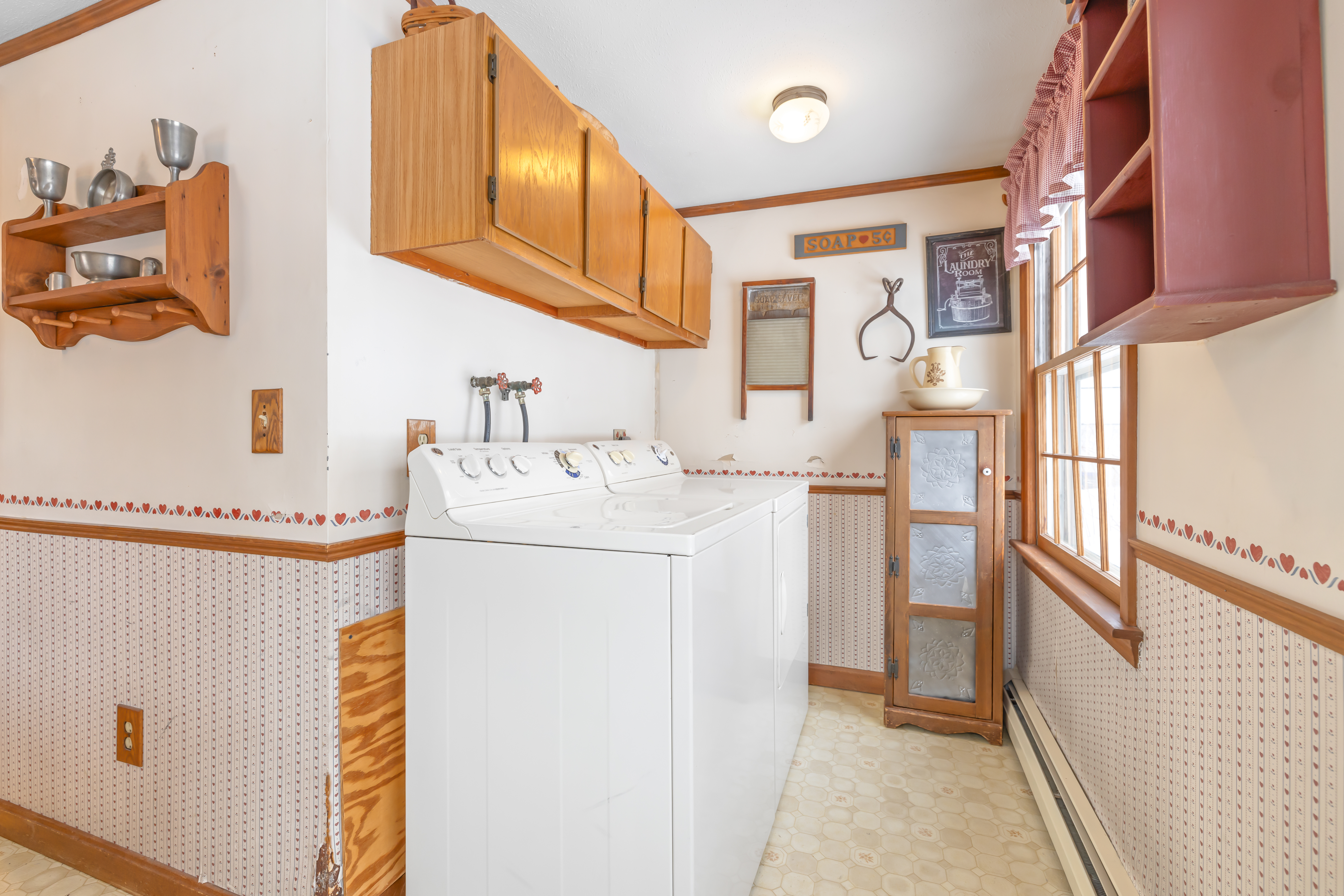 8 Washington Street Mendon, MA 01756 - Photo 9 of 19