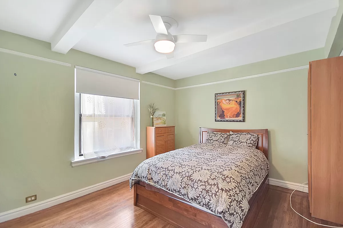 235 West End Avenue, Unit 3J Manhattan, NY 10023 - Photo 5 of 12