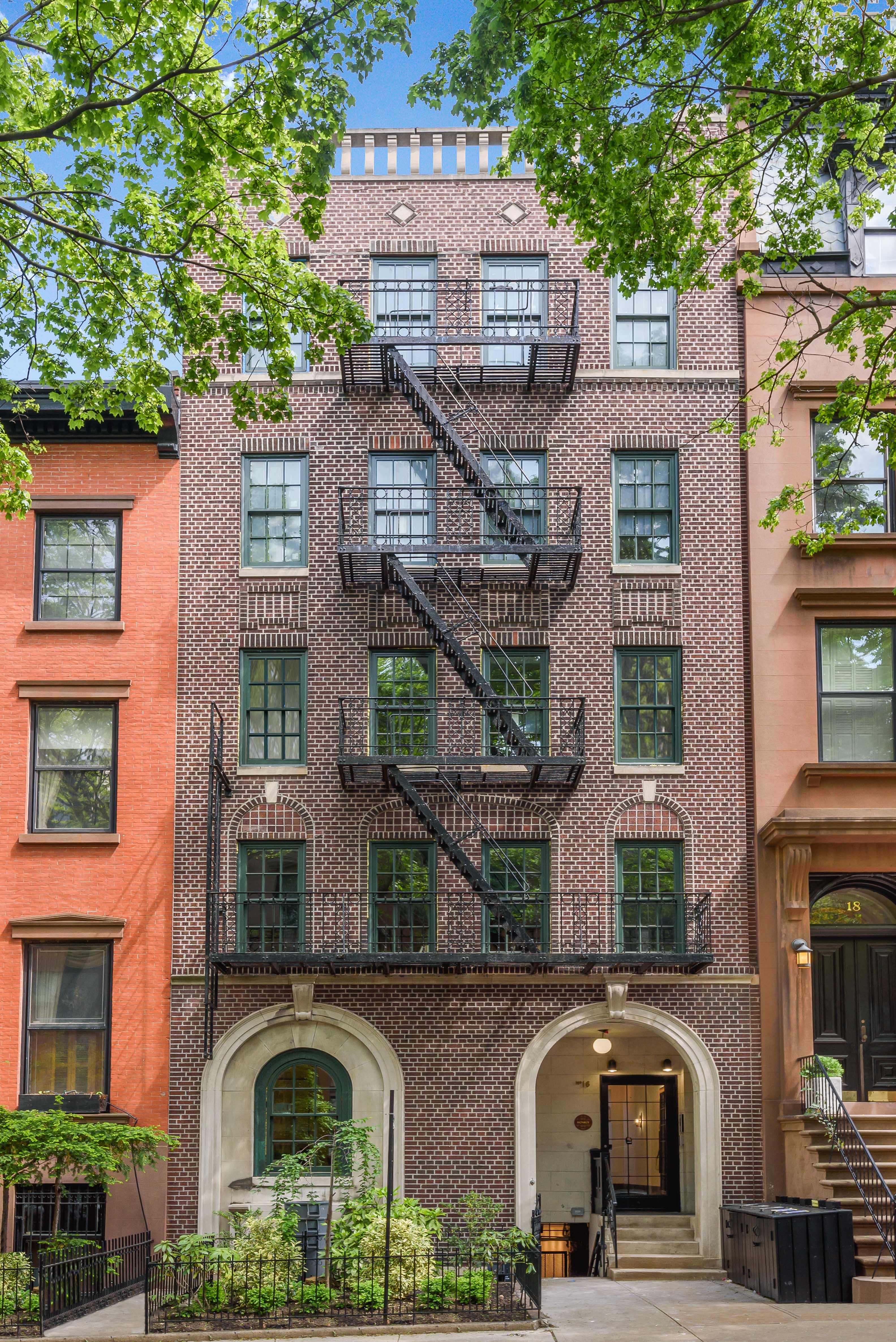 16 Monroe Place, Unit 4 Brooklyn, NY 11201 - Photo 10 of 11