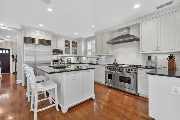 $2,295,000 | 600 Upland Place, Alexandria, VA 22301