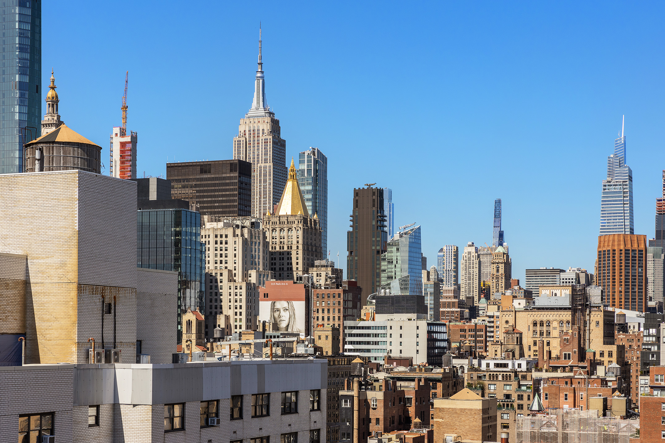 200 East 16th Street, Unit 19D Manhattan, NY 10003 - Photo 5 of 14 a picture of city view