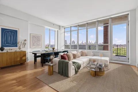 $2,290,000 | 20 Bayard Street, Unit 12A | Williamsburg
