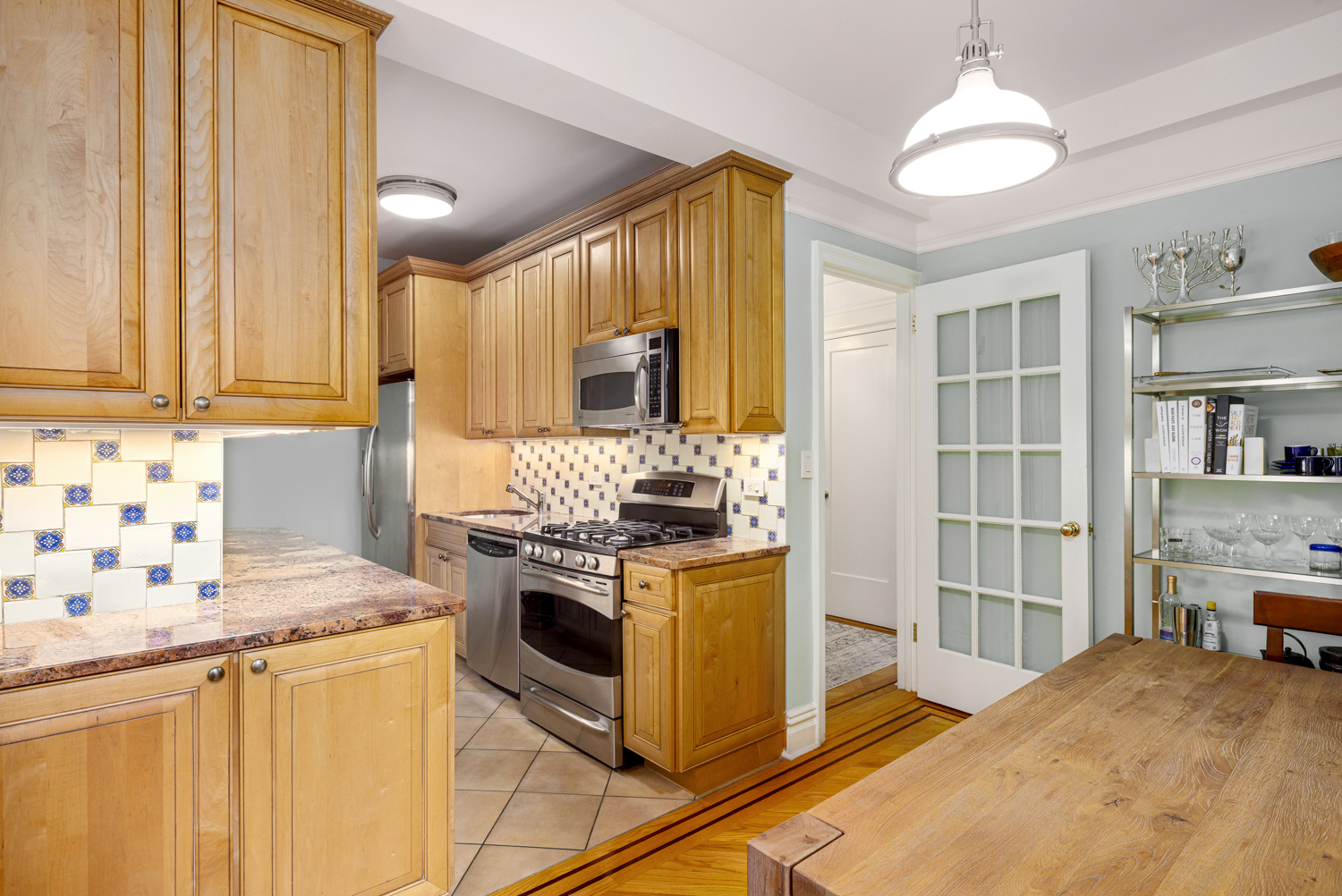 515 West End Avenue, Unit 8A Manhattan, NY 10024 - Photo 4 of 12