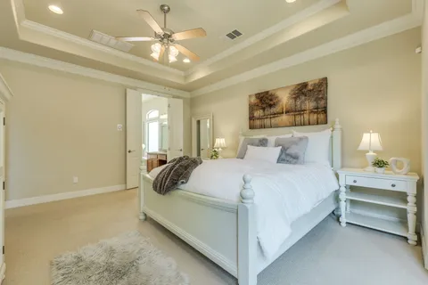 $1,095,000 | 2401 Hunters Green Court, Austin, TX 78732