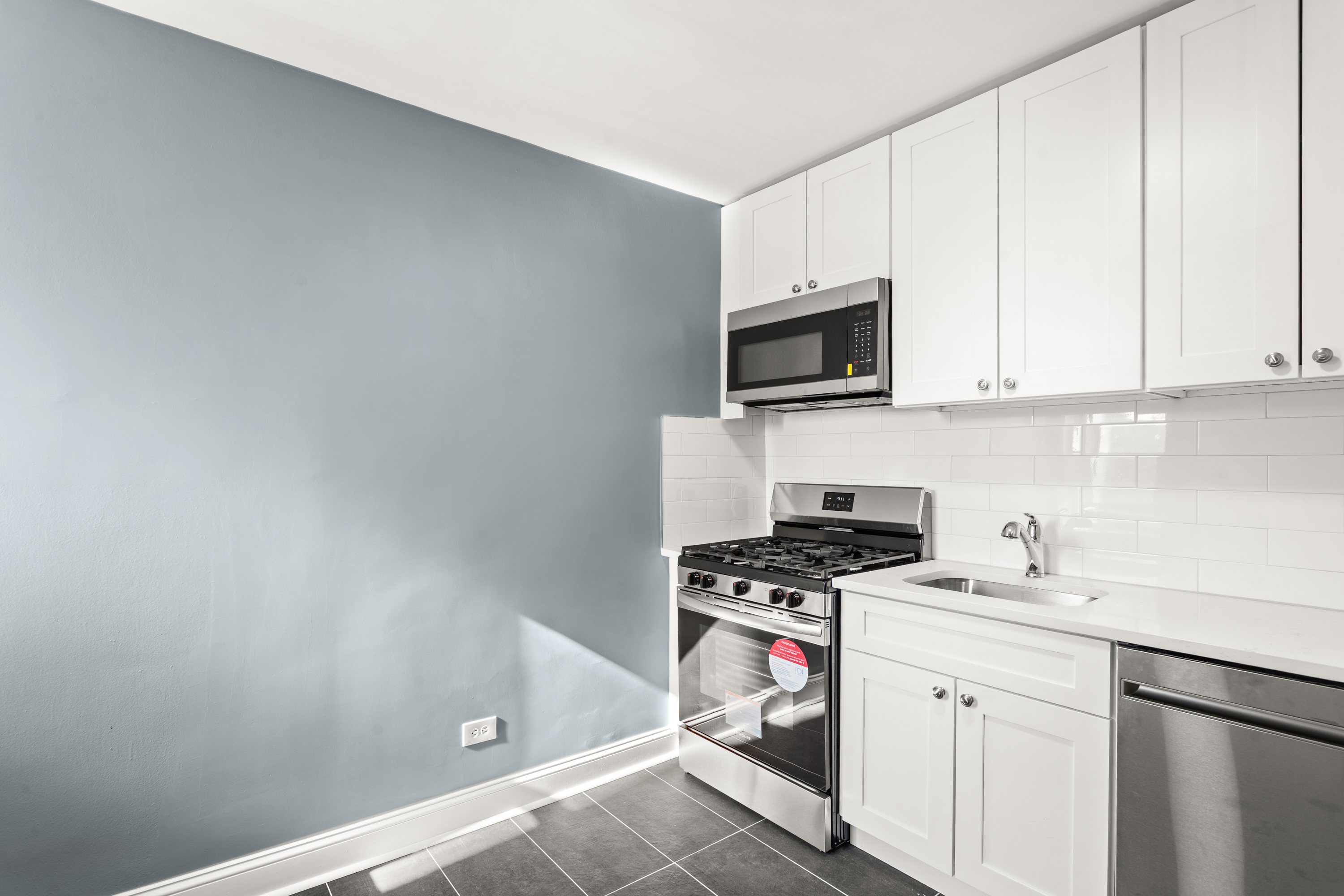 5610 Netherland Avenue, Unit 4B Bronx, NY 10471 - Photo 6 of 16