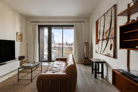 $1,450,000 | 510 Driggs Avenue, Unit 5K | Williamsburg
