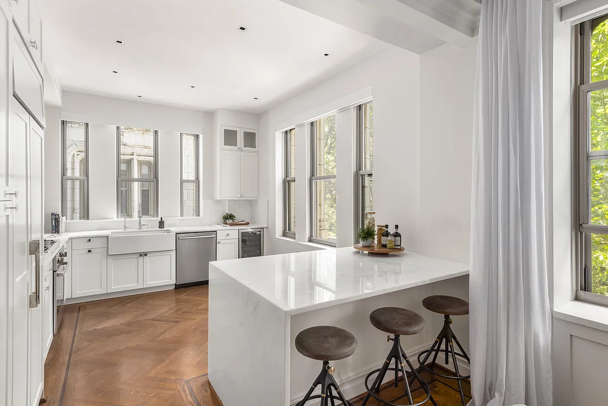 36 Gramercy Park East, Unit 2N Manhattan, NY 10003 - Photo 6 of 21