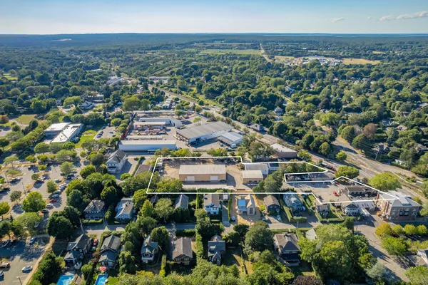 $1,250 | 3 Railroad Avenue, Unit STORAGE, East Hampton, NY 11937