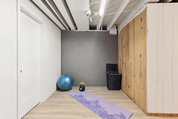 $425,000 | 3922 North Washburn Avenue, Minneapolis, MN 55412