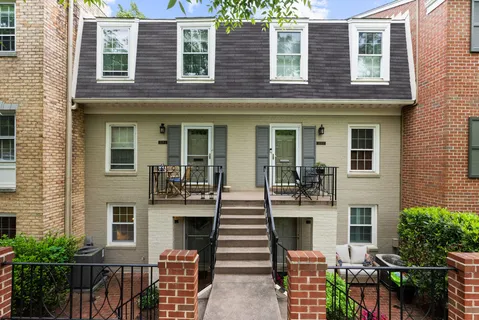 $915,000 | 3209 Sutton Place Northwest, Unit C, Washington, DC 20016