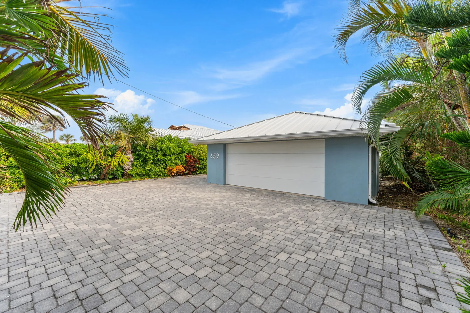 $1,975,000 | 659 South Atlantic Avenue, Cocoa Beach, FL 32931