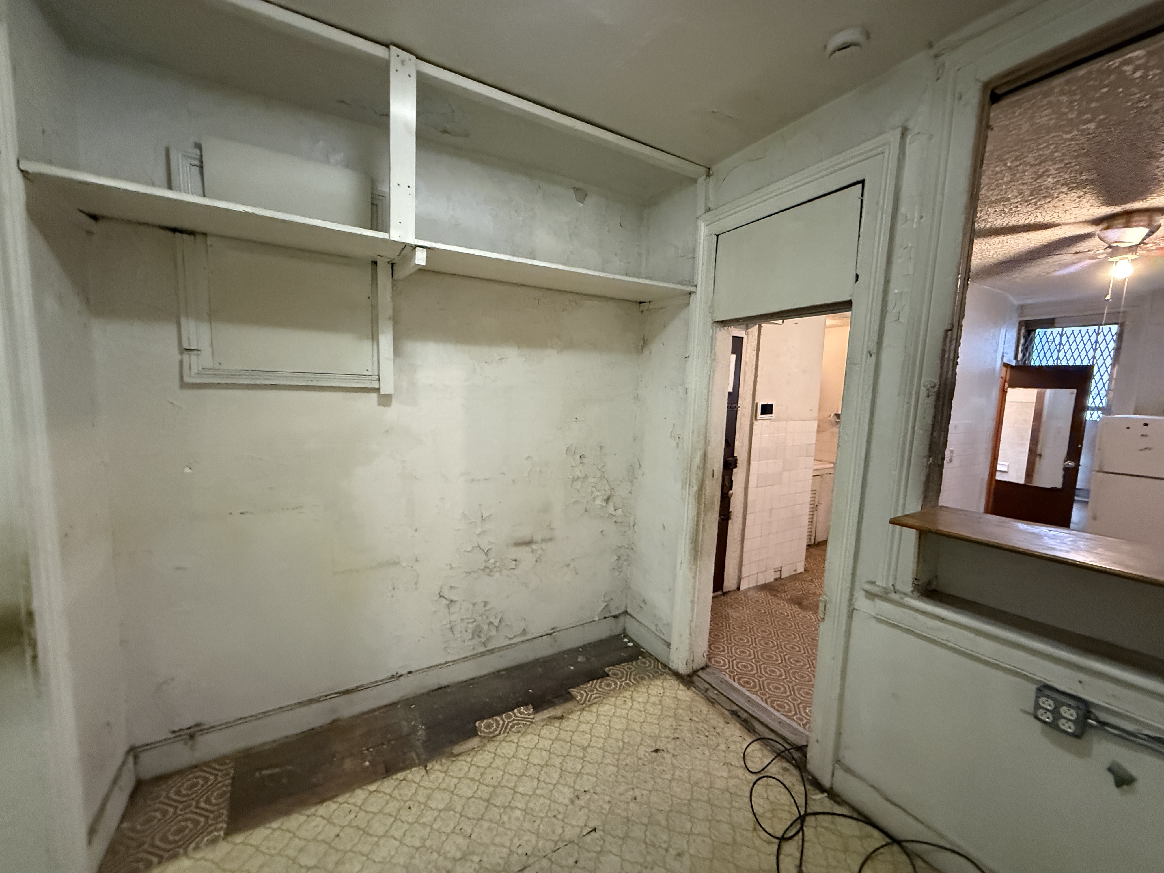 320 West 47th Street, Unit 4W Manhattan, NY 10036 - Photo 6 of 11 a view of an empty room
