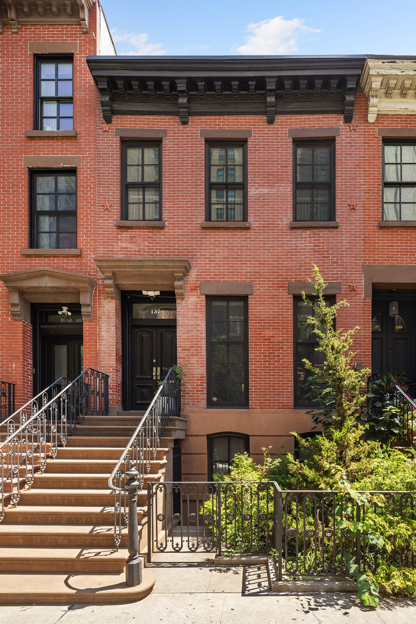 137 St Felix Street Brooklyn, NY 11217 - Photo 17 of 18 a front view of a house