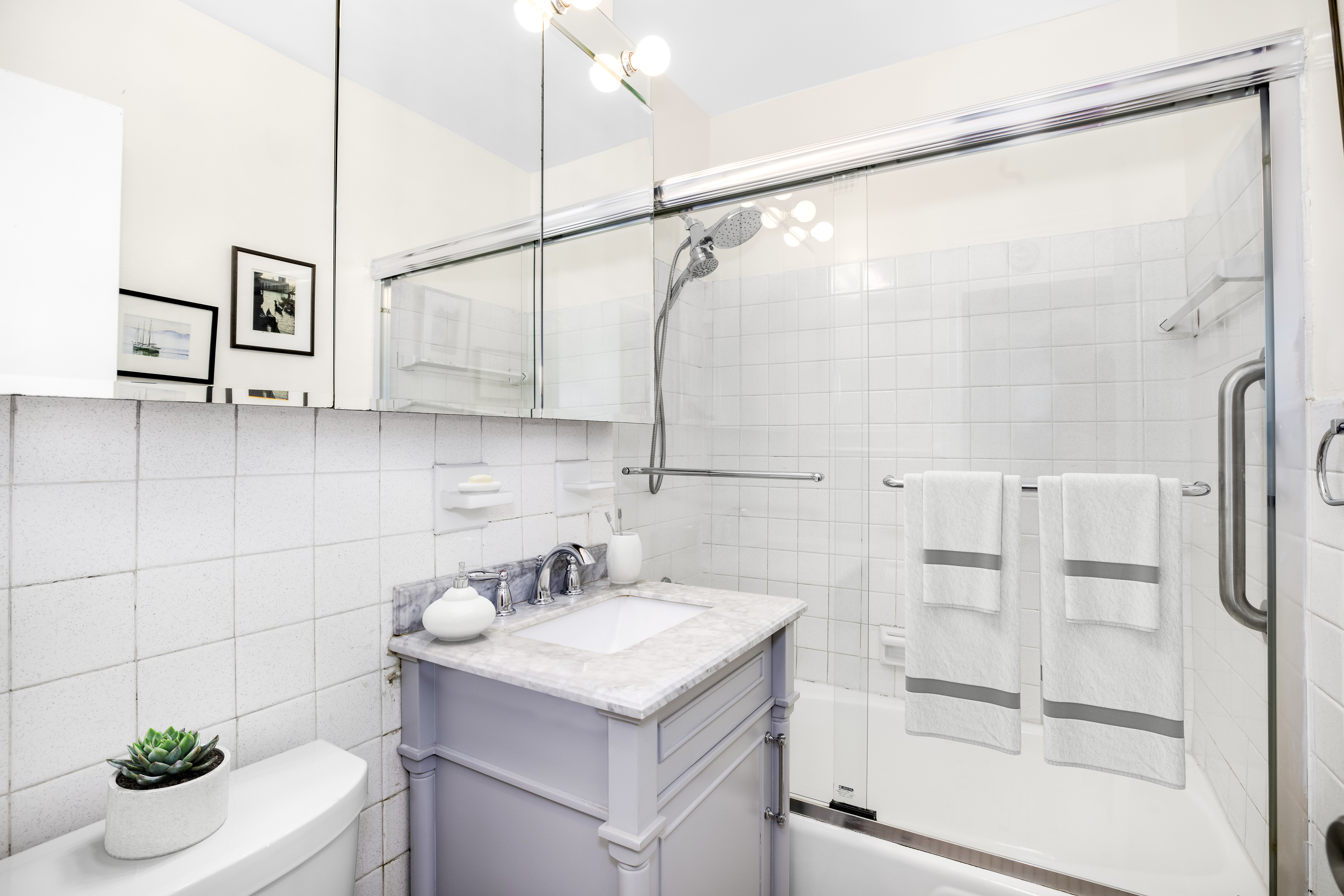 300 East 71st Street, Unit 2B Manhattan, NY 10021 - Photo 5 of 6