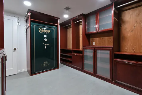 $2,599,000 | 4053 Harclare Lane, Encino, CA 91436