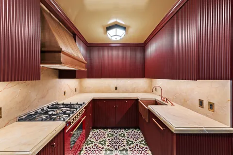 $3,995,000 | 1 West 67th Street, Unit 616/6E | Upper West Side