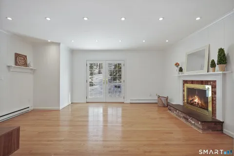 $895,000 | 39 McIntosh Road, Stamford, CT 06903