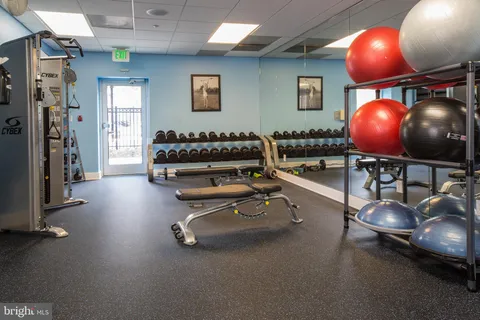 $690,000 | 5 Park Place, Unit 311, Annapolis, MD 21401
