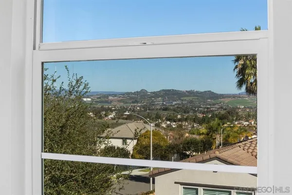 $1,395,000 | 475 Taylor Drive, Oceanside, CA 92056