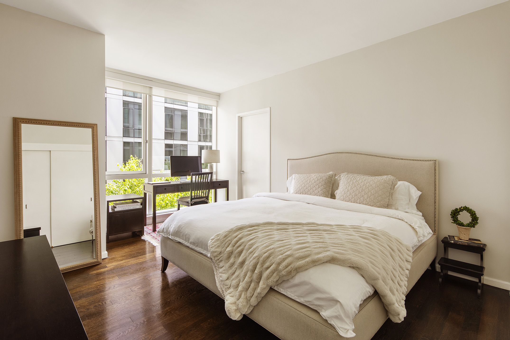 200 Chambers Street, Unit 5H Manhattan, NY 10007 - Photo 6 of 19 Gallery Image 6