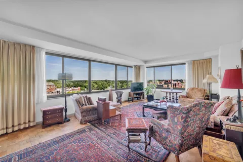 $435,000 | 4740 Connecticut Avenue Northwest, Unit 1007, Washington, DC 20008