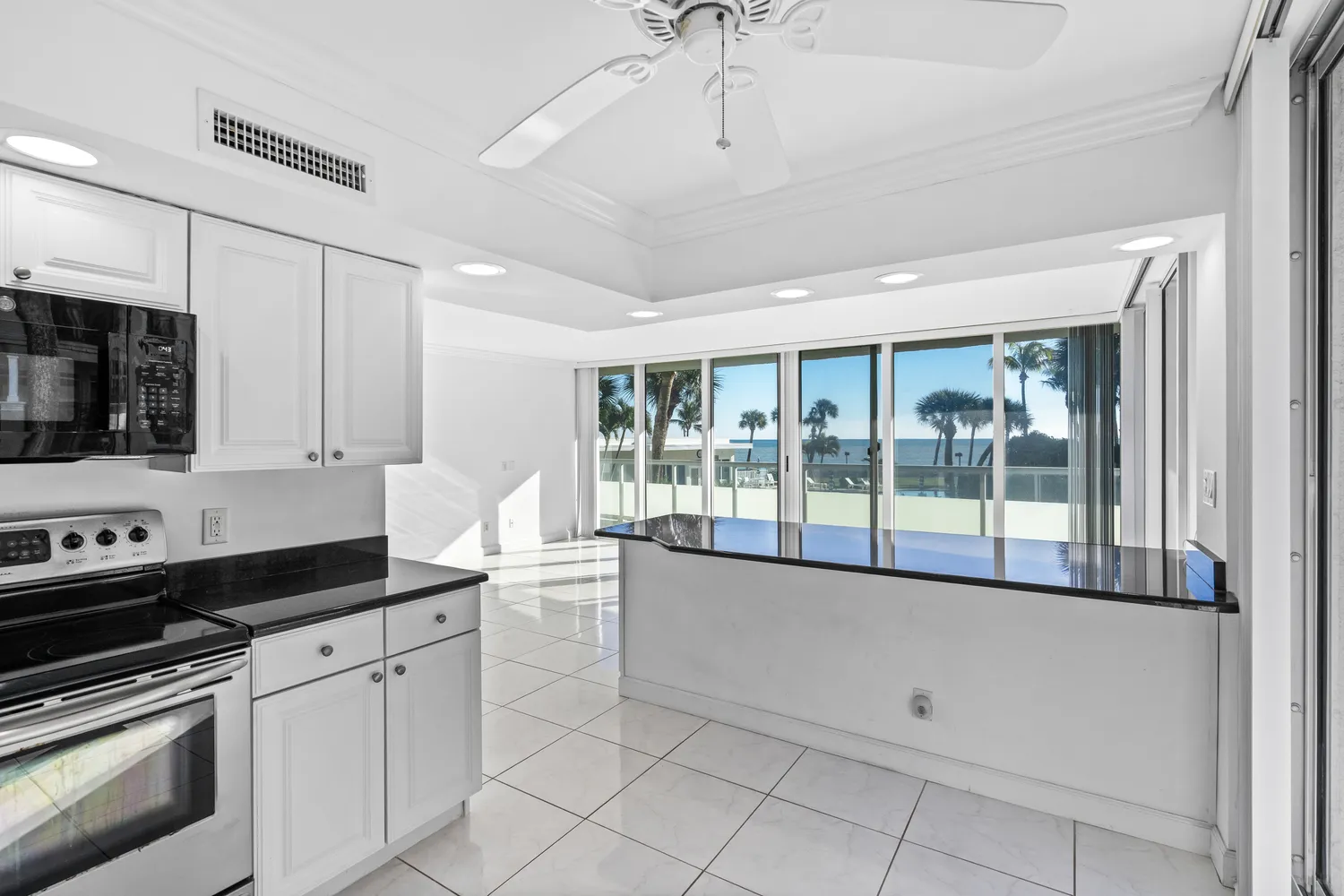 $799,000 | 3554 Ocean Drive, Unit 204S, Vero Beach, FL 32963