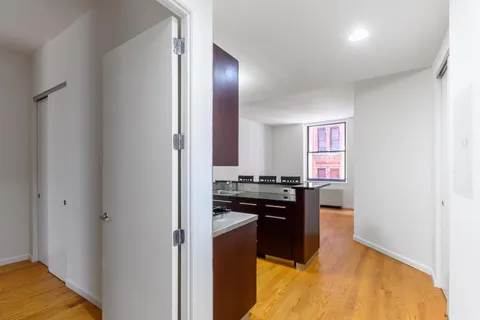 $749,000 | 150 Nassau Street, Unit 7A | Financial District