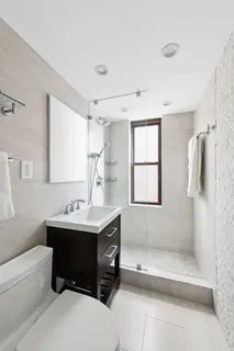 $2,495,000 | 305 East 40th Street, Unit 19CD | Murray Hill